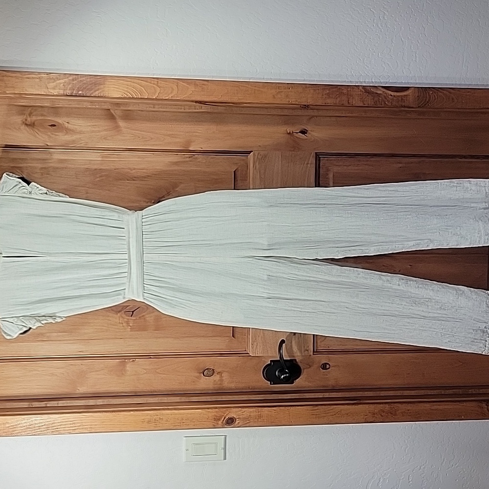 Sim & Sam Linen Jumpsuit - Picture 4 of 11